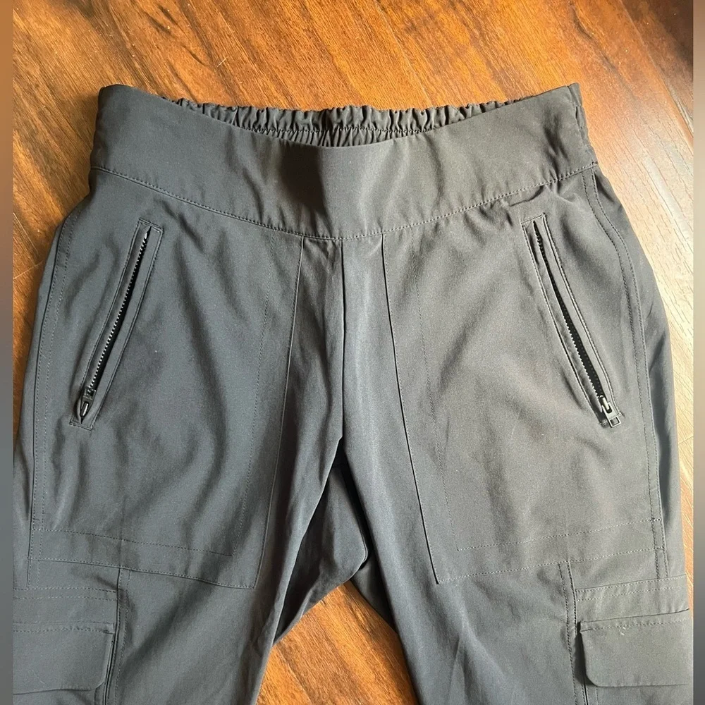 Athleta Chelsea Cargo Pants size 0 - Picture 4 of 6
